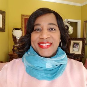 Meet your Posher, Maxine